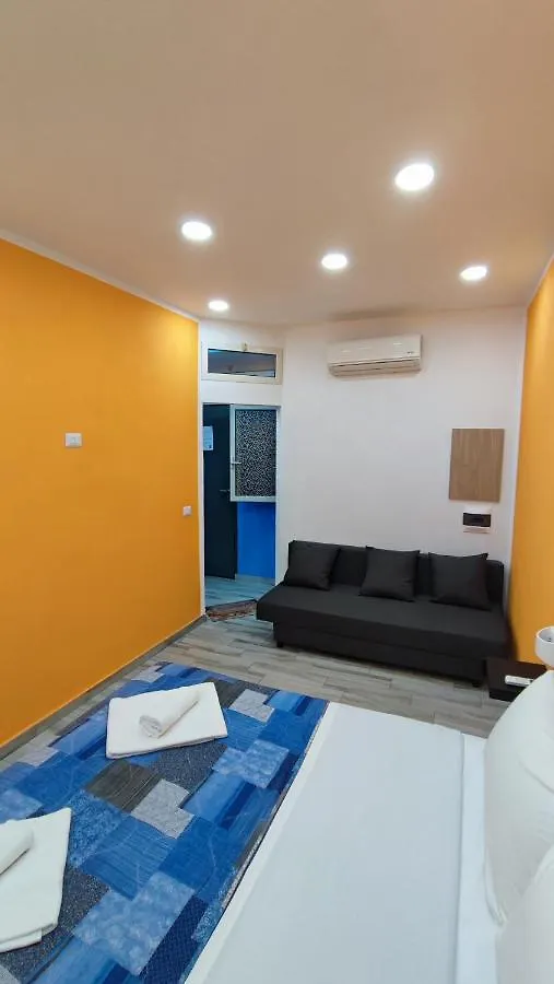 Giulia'S House Apartment Naples 0*,